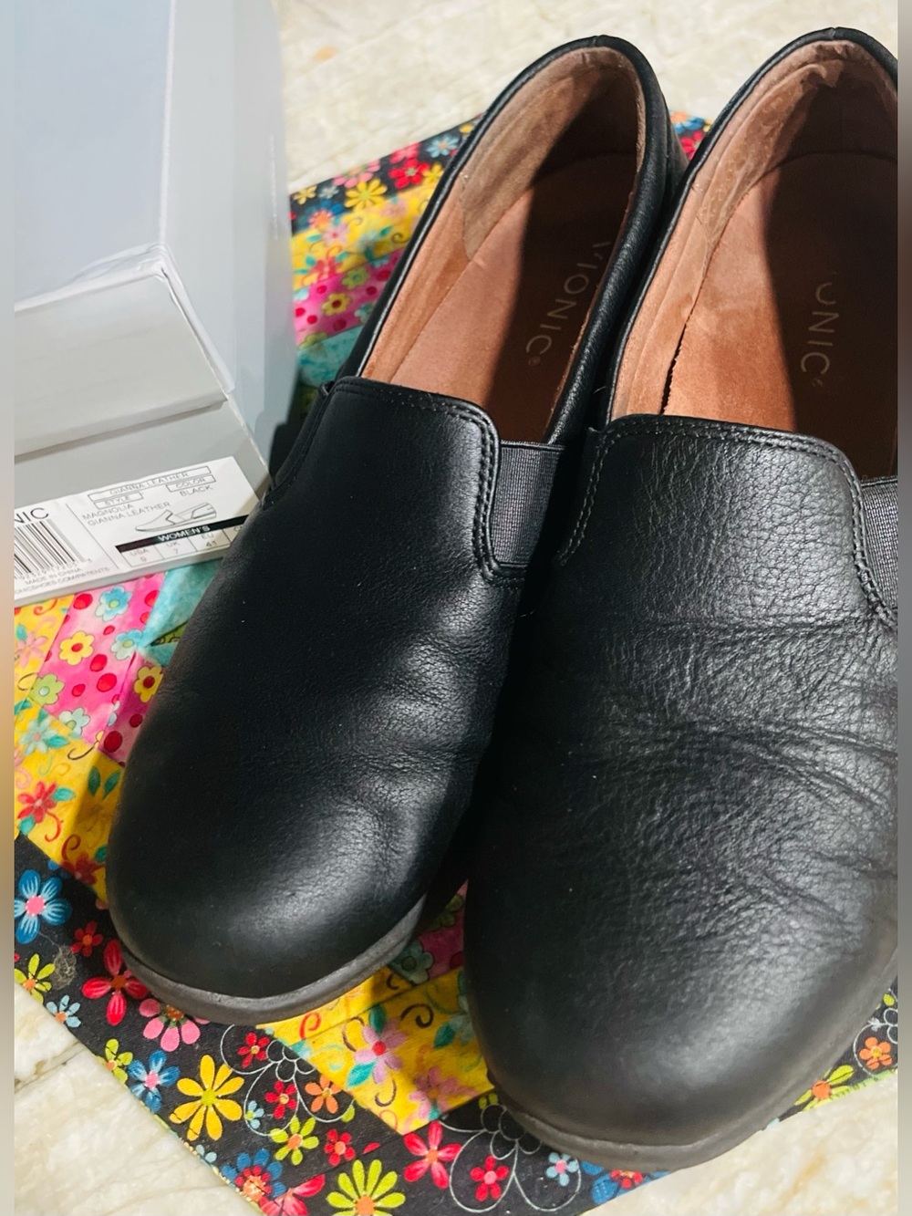 ionic Gianna Leather Slip-On Loafers Black Women’s 9 (With Box)